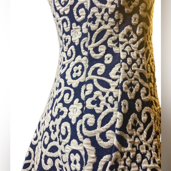 ZARA JACQUARD BLUE AND WHITE STRETCHY DRESS FIT AND FLARE SIZE XS - Picture 10 of 14